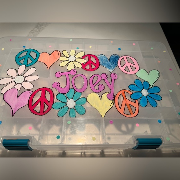 Adorable hand painted plastic craft storage.  The name Joey is painted on top! - Picture 3 of 6